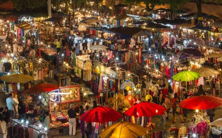 chiang mai night bazar tailândia